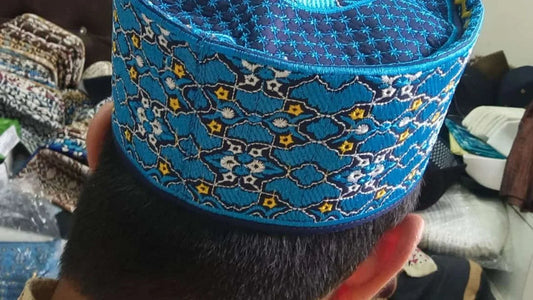Why muslim wear cap during namaz