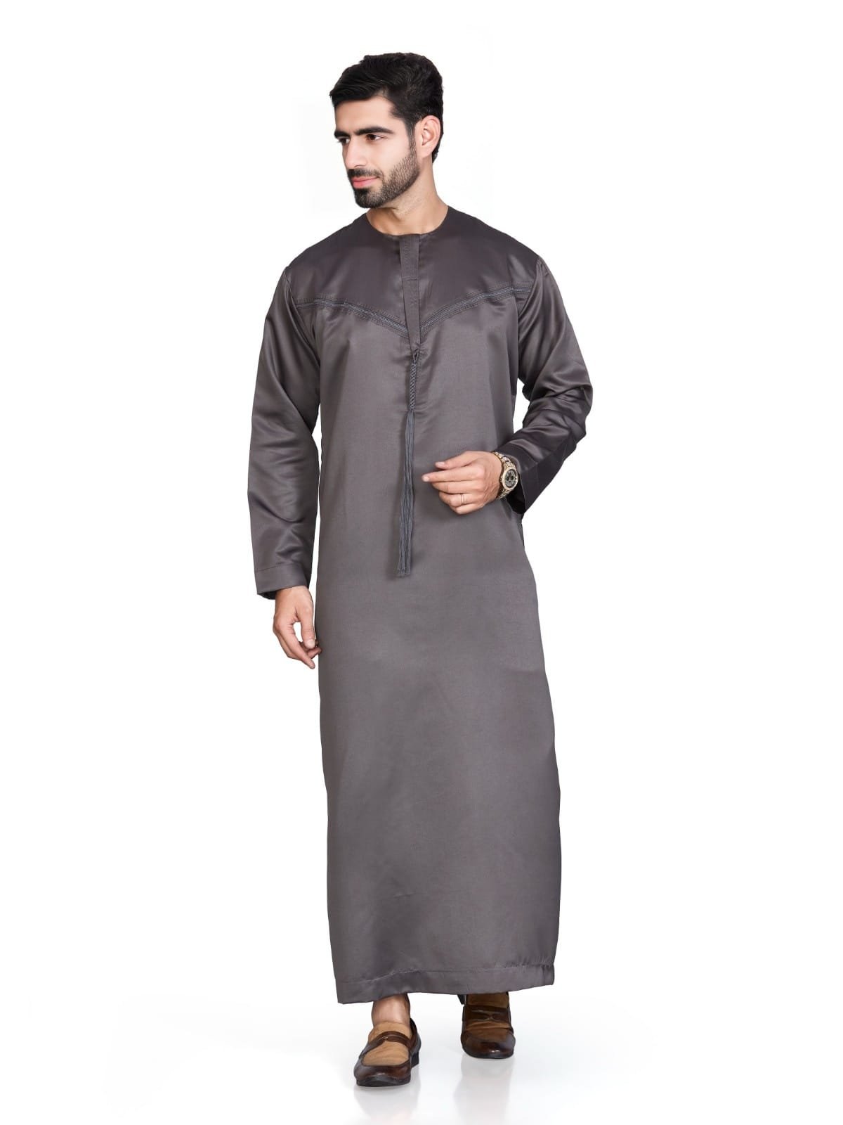 Stylish Omani Thobe – Made from Lightweight Vietnam Fabric with Zip Closure - L56