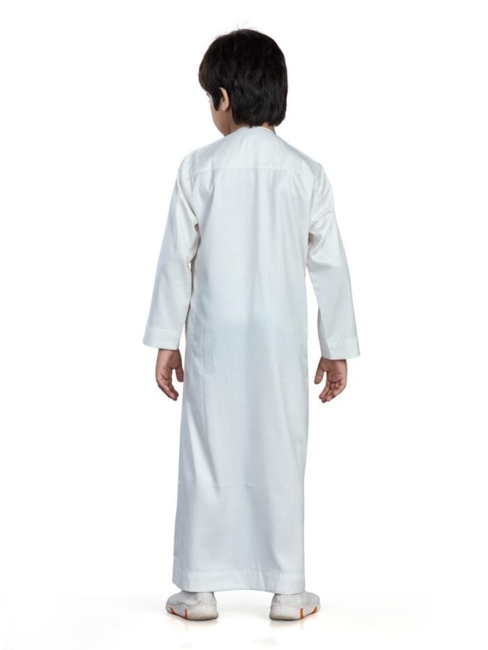 Boy’s Jubba in Lightweight Vietnam Fabric – Zip Closure for Comfort & Style.