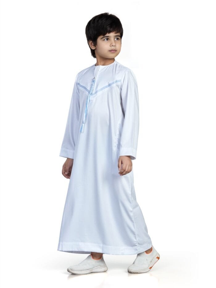 Boy’s Jubba in Lightweight Vietnam Fabric – Zip Closure for Comfort & Style.